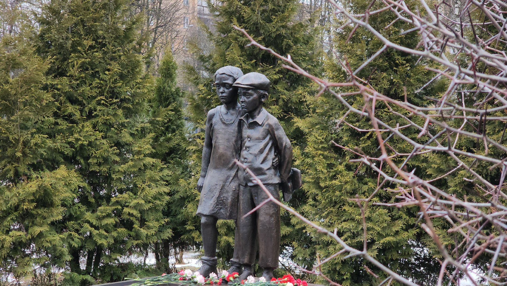 Звонница, Лобня, Лобненский парк, Мемориальная площадь, вертикалки,