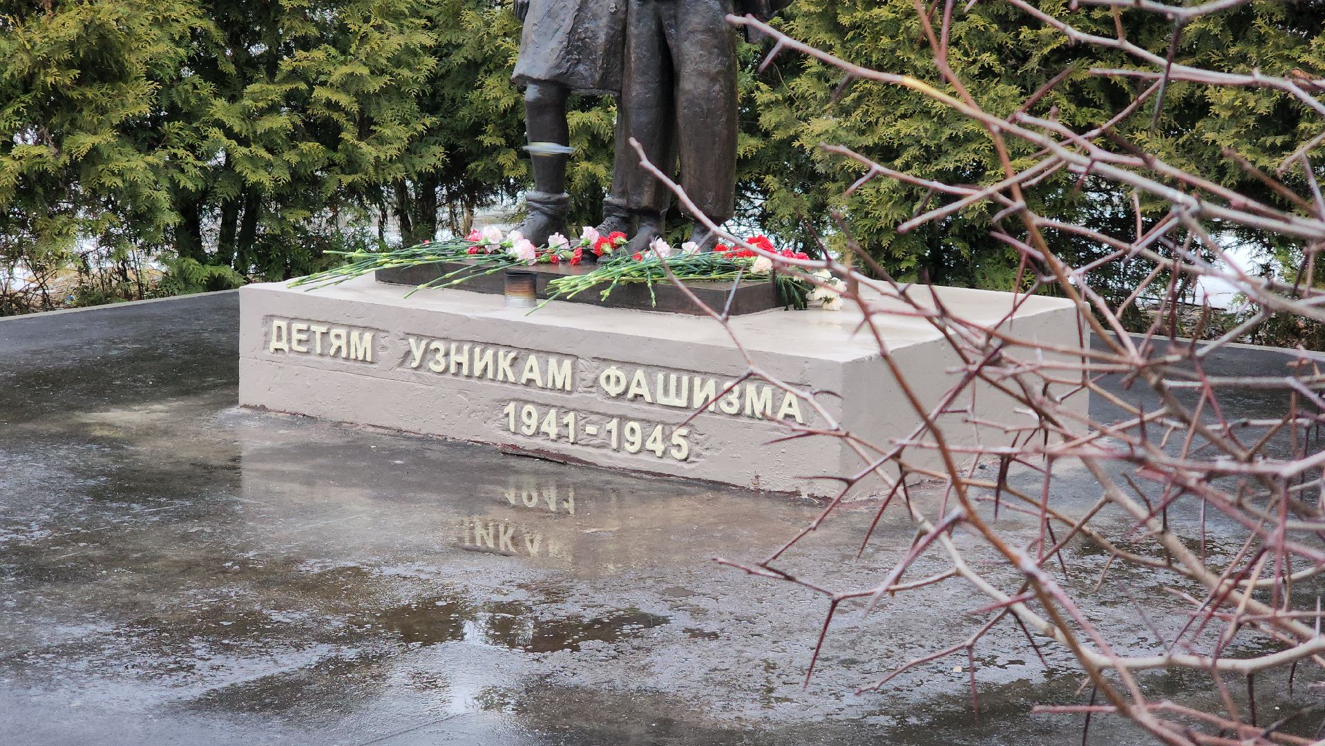 Звонница, Лобня, Лобненский парк, Мемориальная площадь, вертикалки,