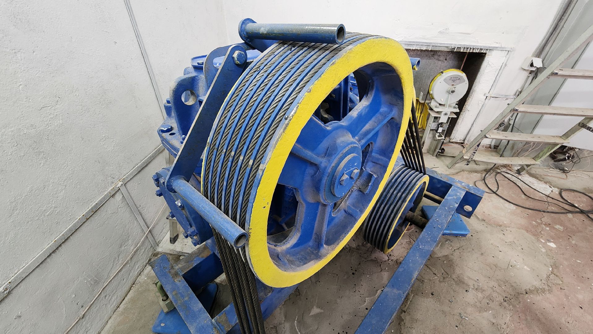 кашира, каширская больница, капитальный ремонт, замена лифтов, вертикалки,