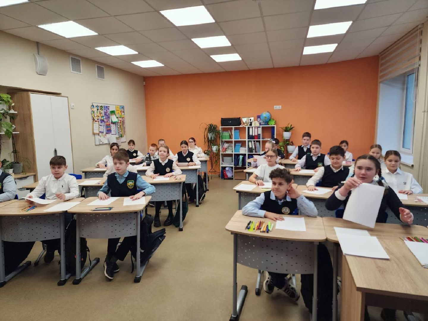 солнечногорск, письма солдатам, ученики, вертикалки, школа,