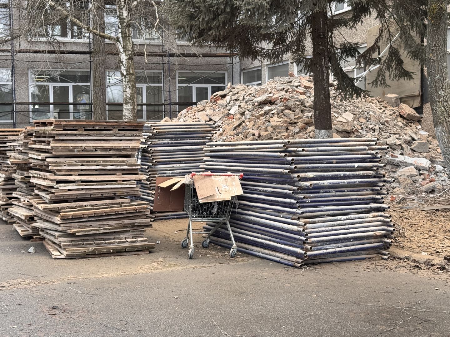 Одинцово, Школа в Голицыно, Капитальный ремонт школы Голицыно, вертикалки,