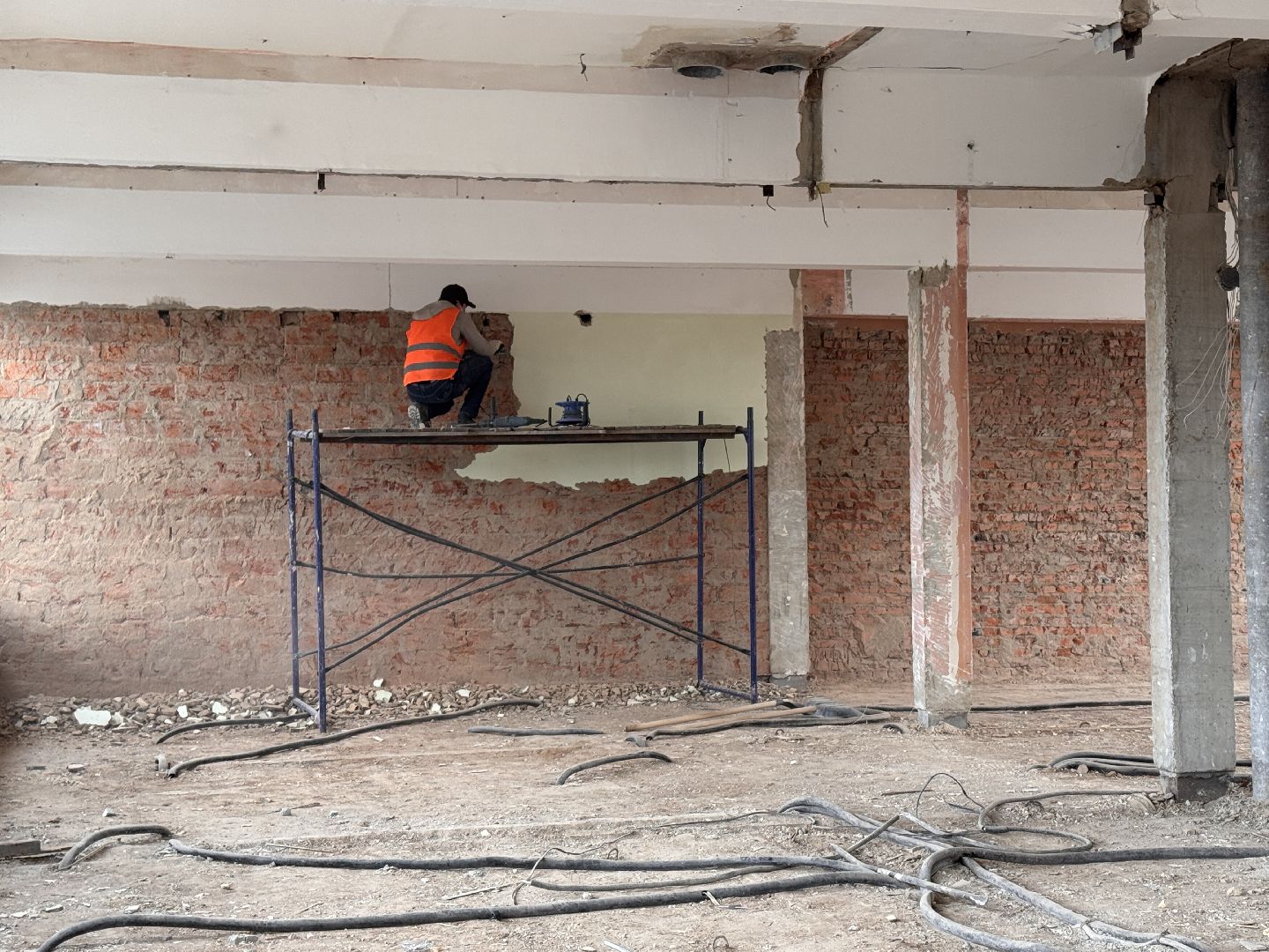 Одинцово, Школа в Голицыно, Капитальный ремонт школы Голицыно, вертикалки,