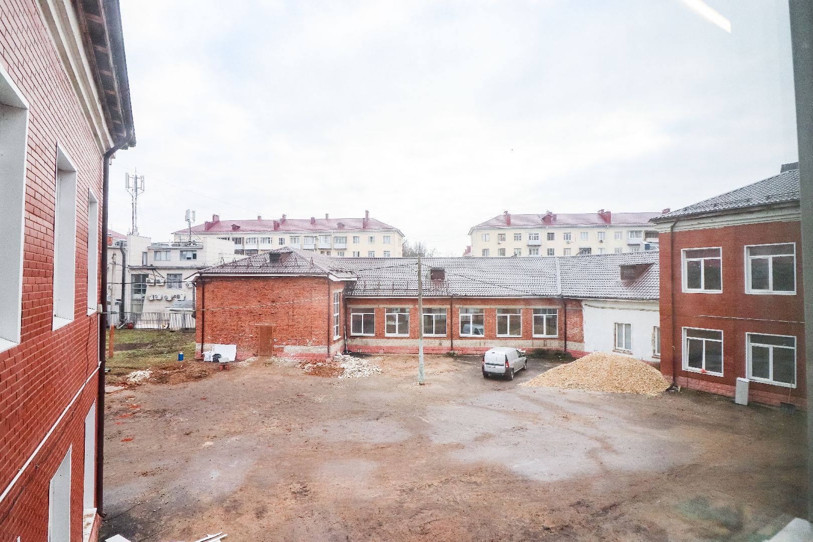 Клин, общество, строительство, ремонт школы, вертикалки,