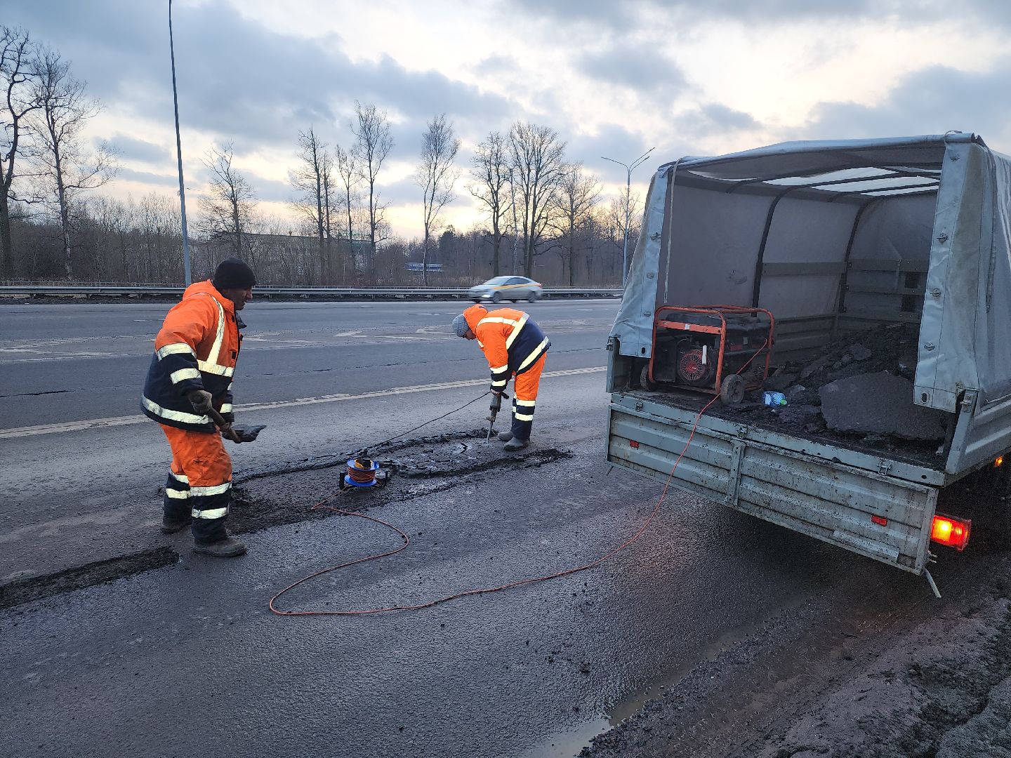 долгопрудный, Лихачевский проезд, технопарк лихачевский, ямочный ремонт дорог, ремонт картами, вертикалки,