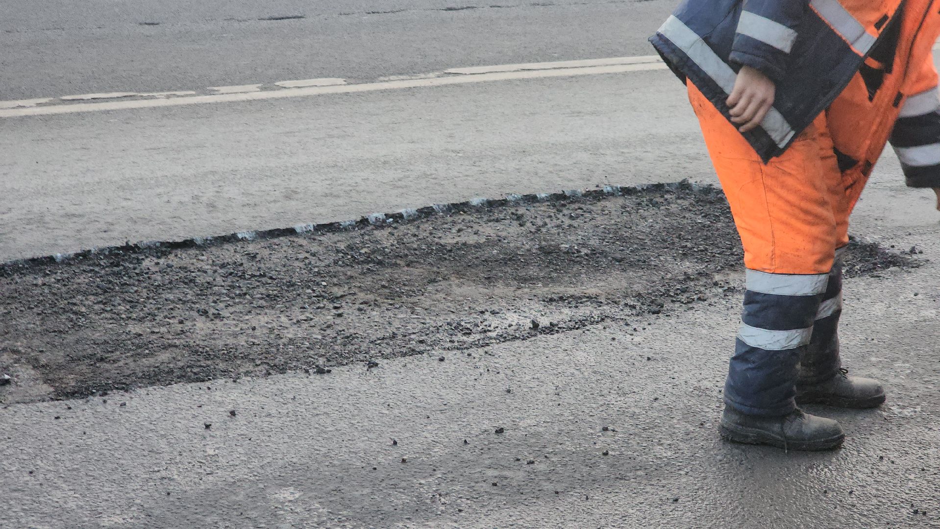 долгопрудный, Лихачевский проезд, технопарк лихачевский, ямочный ремонт дорог, ремонт картами, вертикалки,