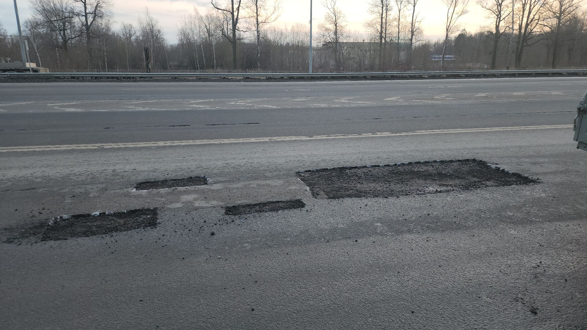 долгопрудный, Лихачевский проезд, технопарк лихачевский, ямочный ремонт дорог, ремонт картами, вертикалки,