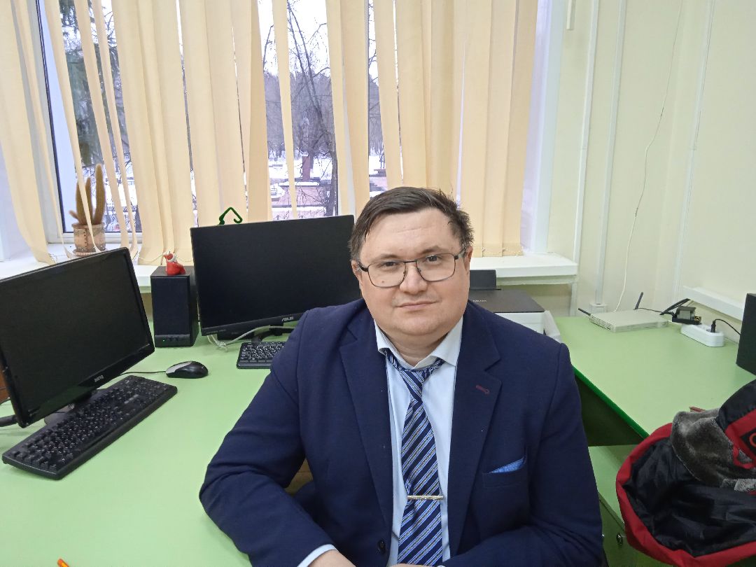 Жуковский, общество