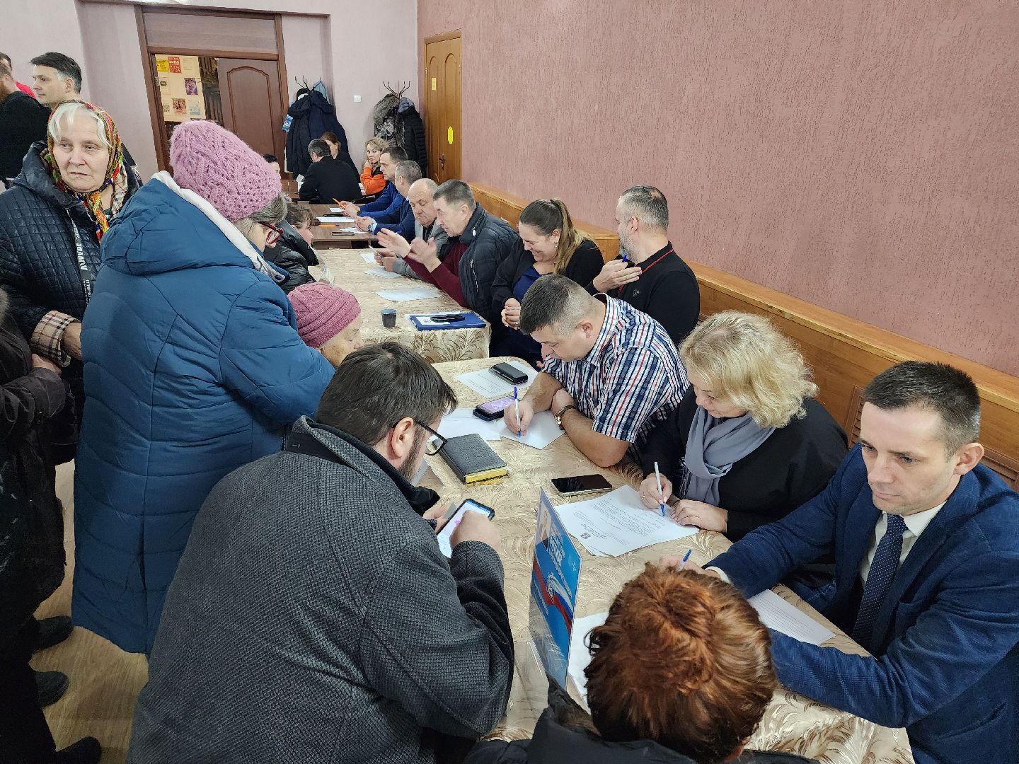 Чехов, село Шарапово, выездная администрация, деревня Дулово, подъездная дорога, центральная улица, дорожный ремонт, ямочный ремонт, глава округа михаил собакин, встреча с жителями, обращения жителей,