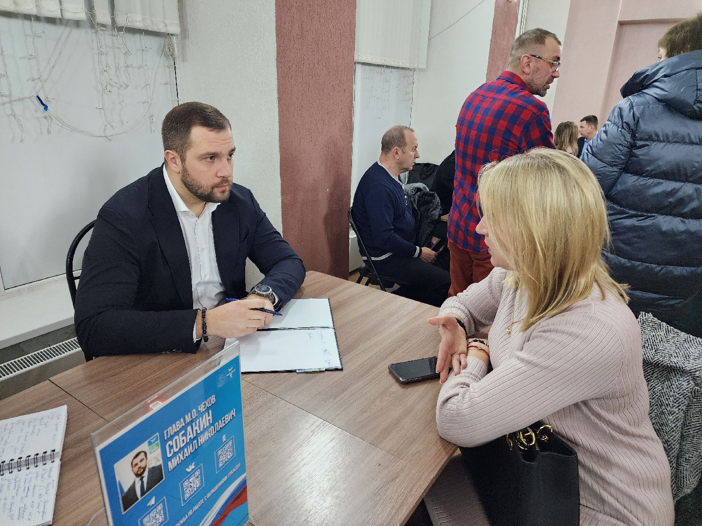 Чехов, село Шарапово, выездная администрация, деревня Дулово, подъездная дорога, центральная улица, дорожный ремонт, ямочный ремонт, глава округа михаил собакин, встреча с жителями, обращения жителей,