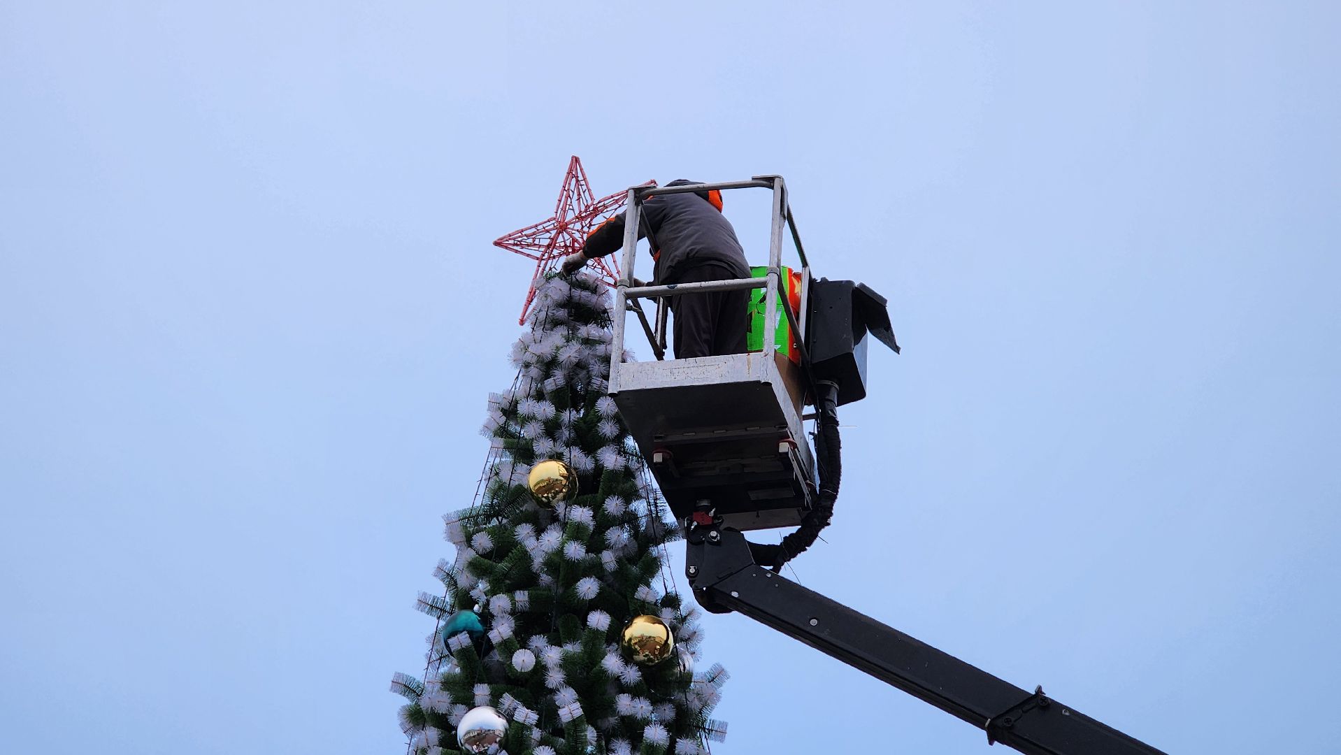 кашира, новогодняя елка, украшения, благоустройство, демонтаж, вертикалки,