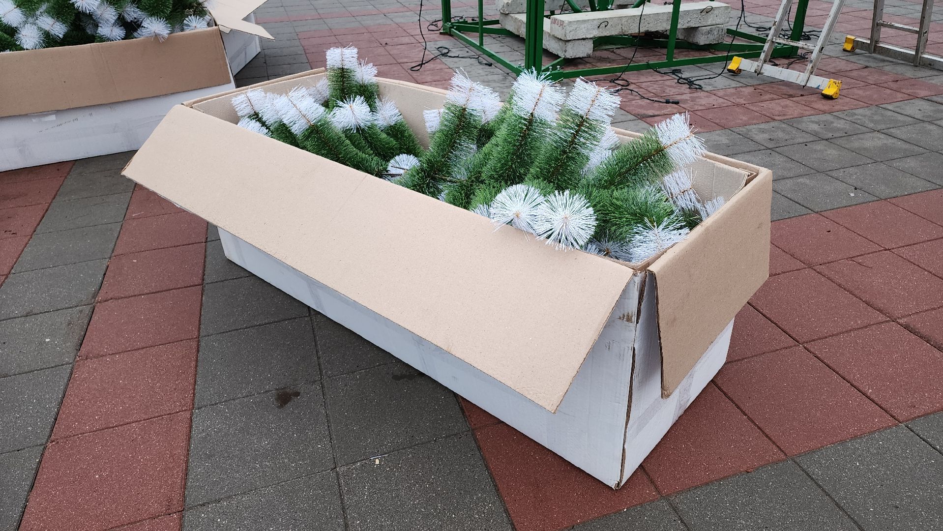 кашира, новогодняя елка, украшения, благоустройство, демонтаж, вертикалки,