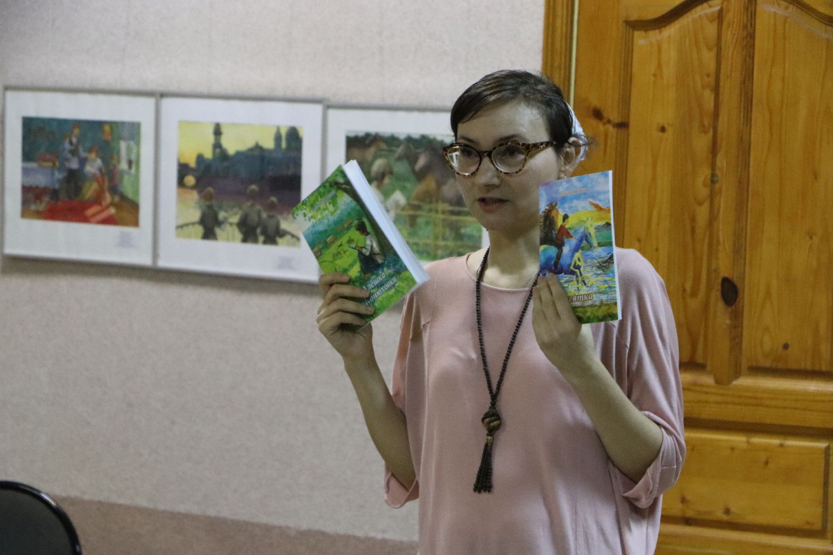 краевед алексей волков, серебряные пруды, центральная библиотека серебряных прудов, презентация книги, васятка, маршал чуйков, детство героя, вертикалка,