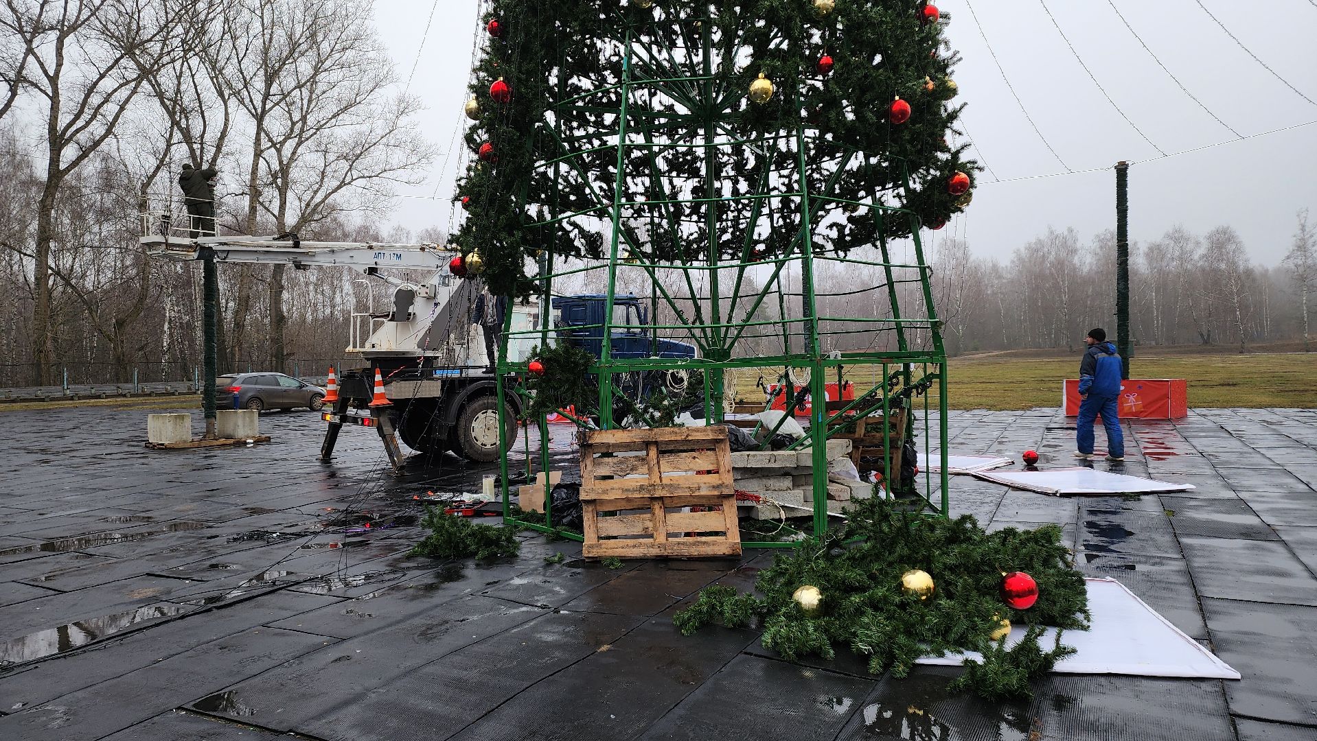 кашира, новогодняя елка, гирлянды, благоустройство, украшение к новому году, вертикалки,