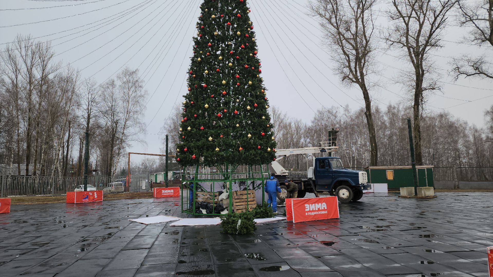 кашира, новогодняя елка, гирлянды, благоустройство, украшение к новому году, вертикалки,