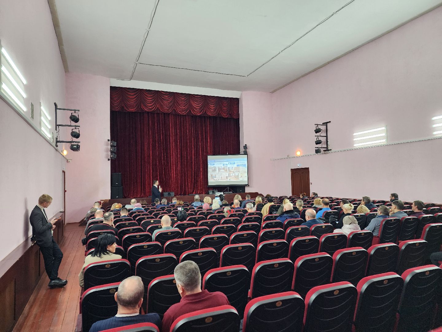 Чехов, село Шарапово, выездная администрация, встреча с жителями, планы на 2025 год, презентация, благоустройство, ЖКХ, экология, энергоснабжение, медицина,глава округа михаил собакин,