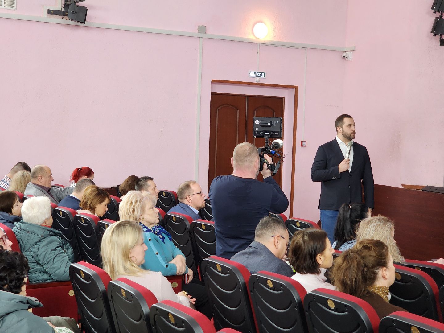 Чехов, село Шарапово, выездная администрация, встреча с жителями, планы на 2025 год, презентация, благоустройство, ЖКХ, экология, энергоснабжение, медицина,глава округа михаил собакин,