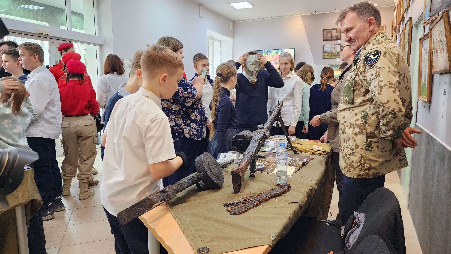 истра, патриотическая акция, библиотека, вертикалка,