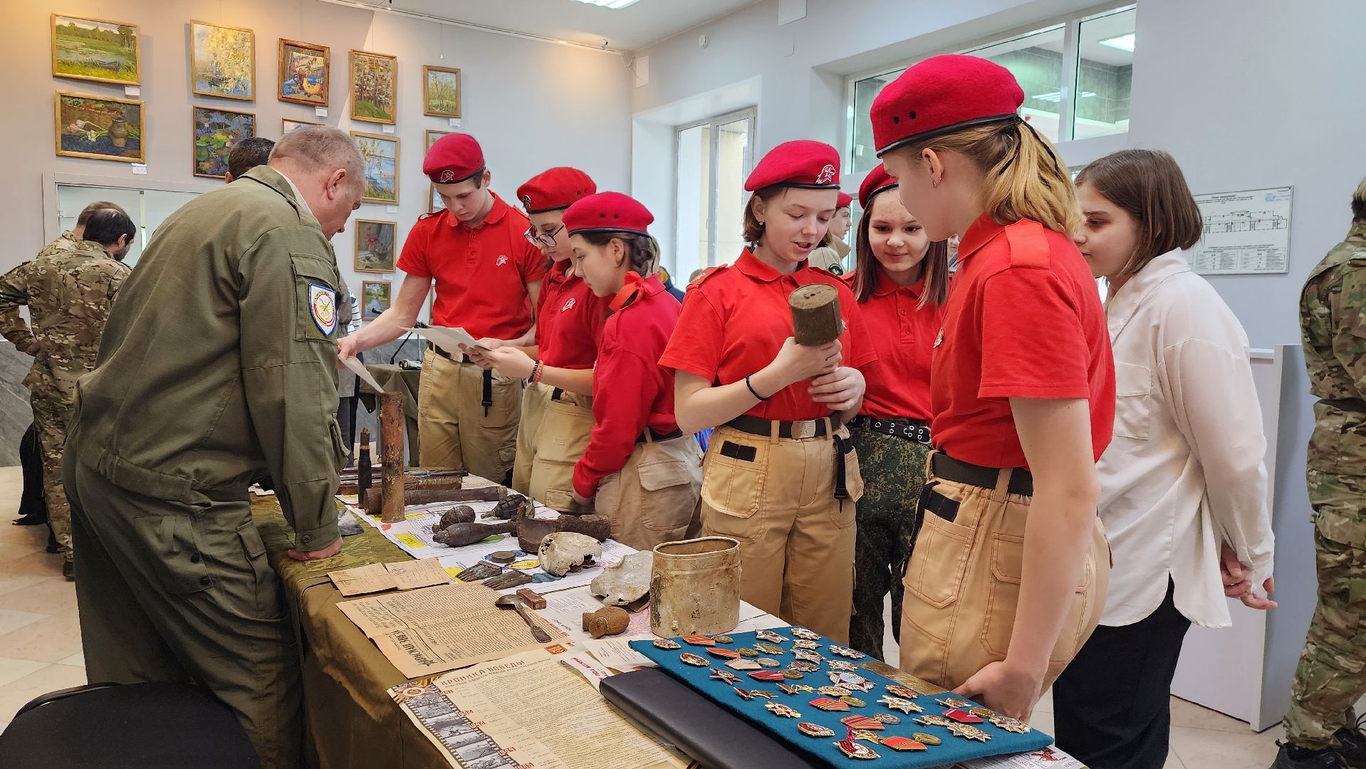 истра, патриотическая акция, библиотека, вертикалка,