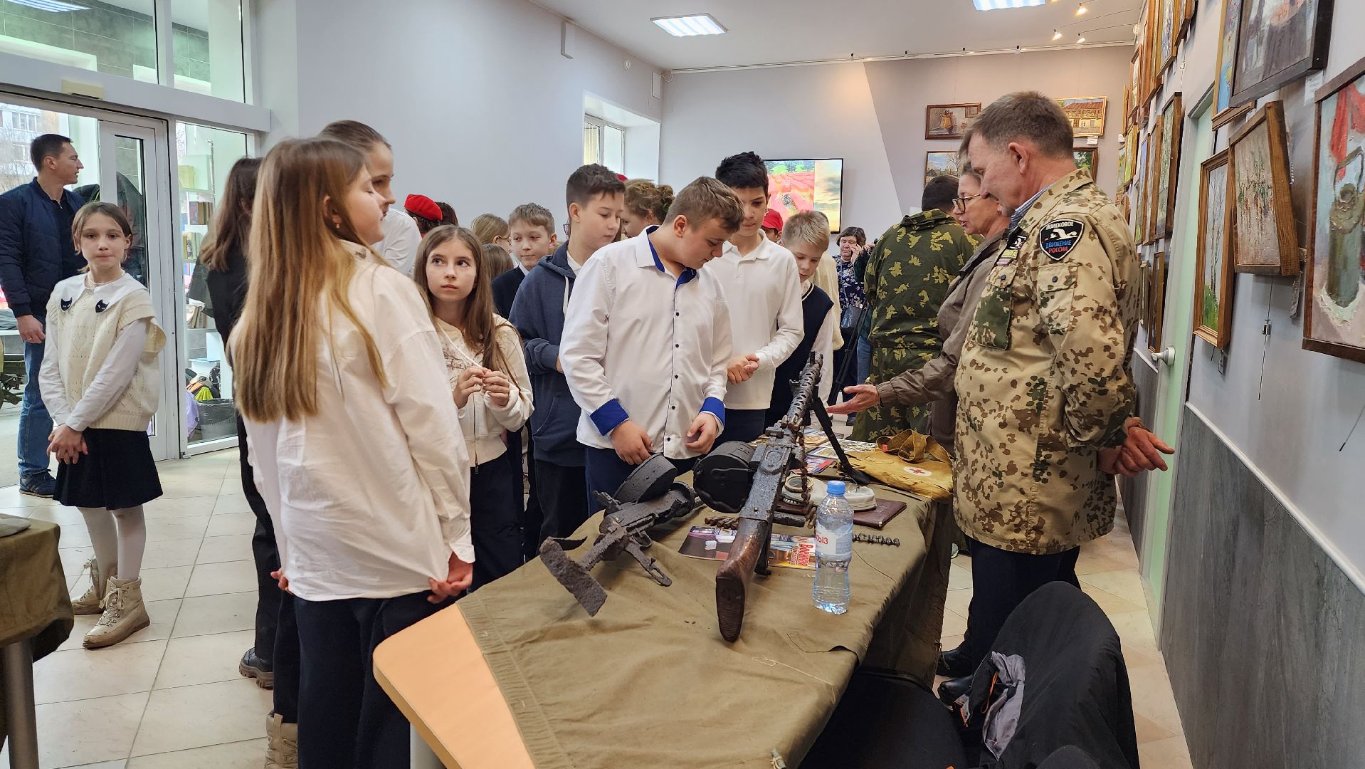 истра, патриотическая акция, библиотека, вертикалка,