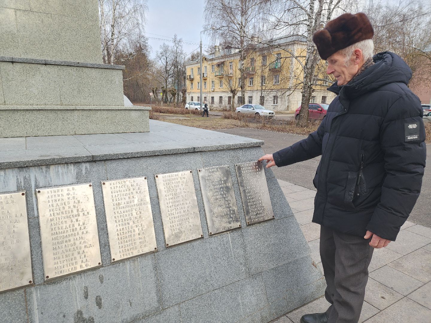 вертикалки, ремонт памятника вов, орехово зуево, память,
