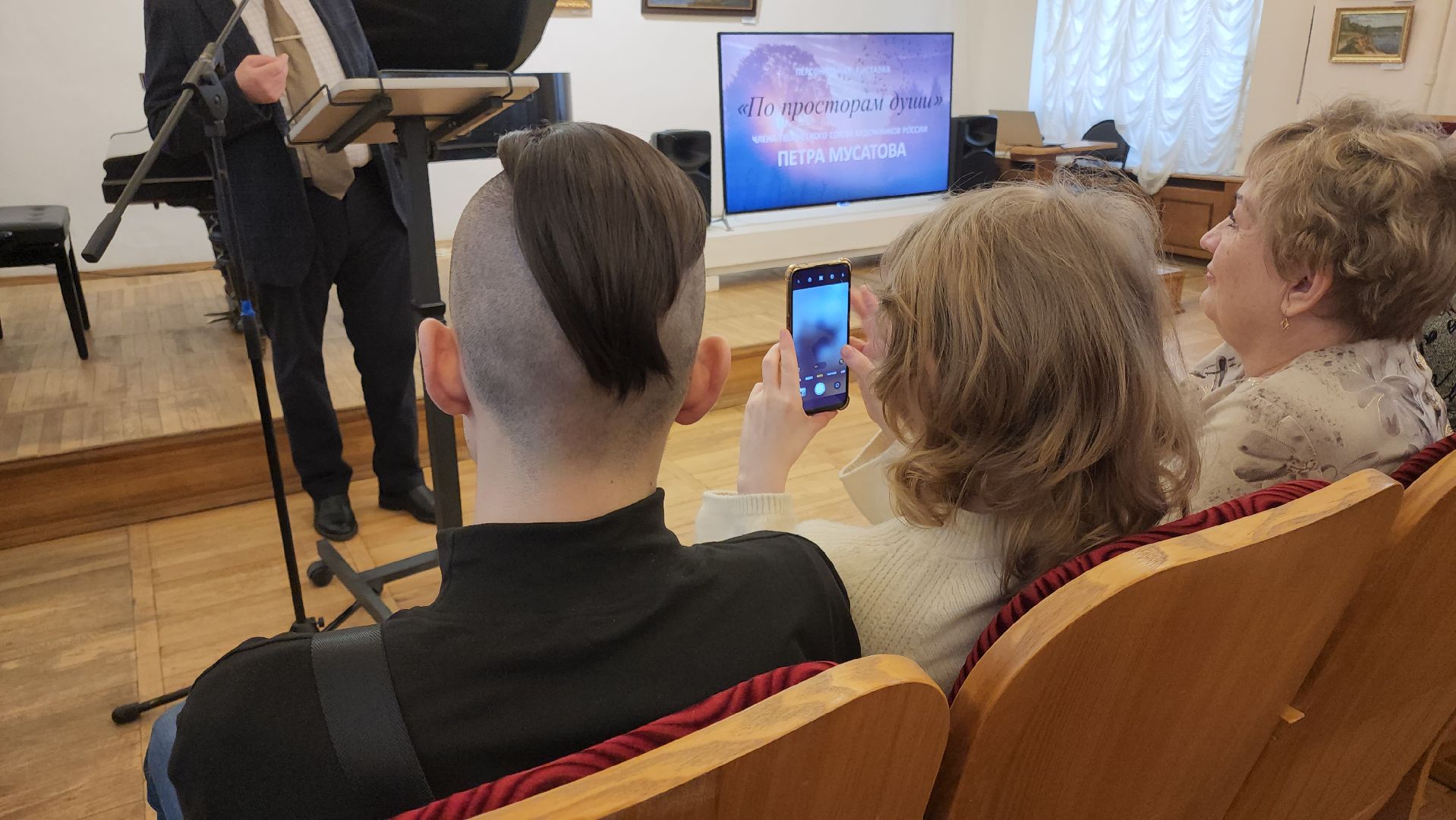 кашира, выставка картин, краеведческий музей, петр мусатов, пейзаж,