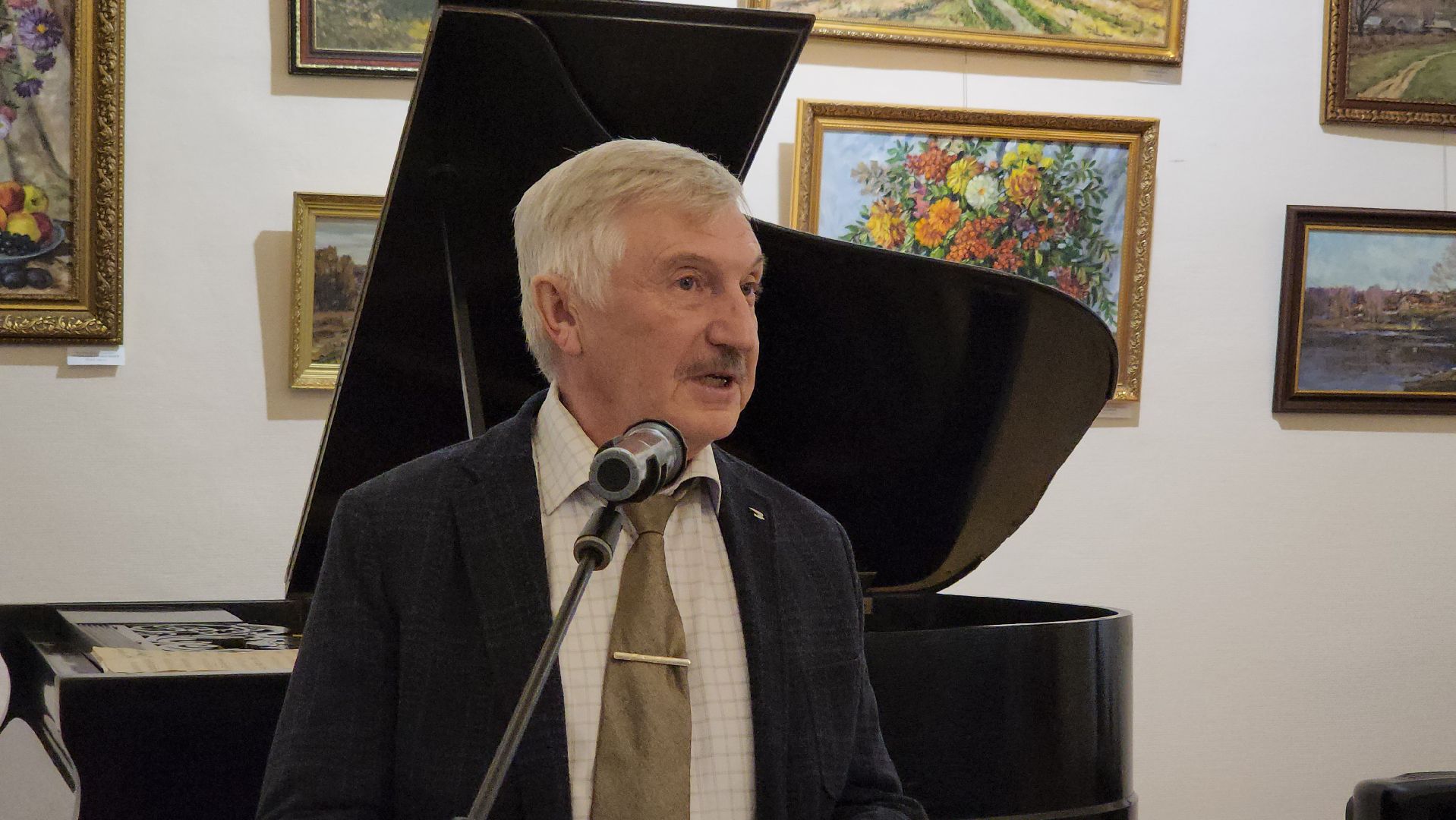 кашира, выставка картин, краеведческий музей, петр мусатов, пейзаж,