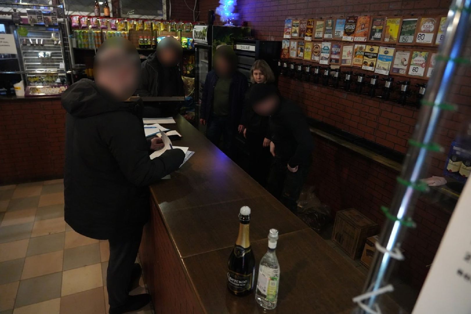 Полиция, Эксклюзив, Рейд, Сергиев Посад, Торговля алкоголем, Контрольная закупка, вертикалки,