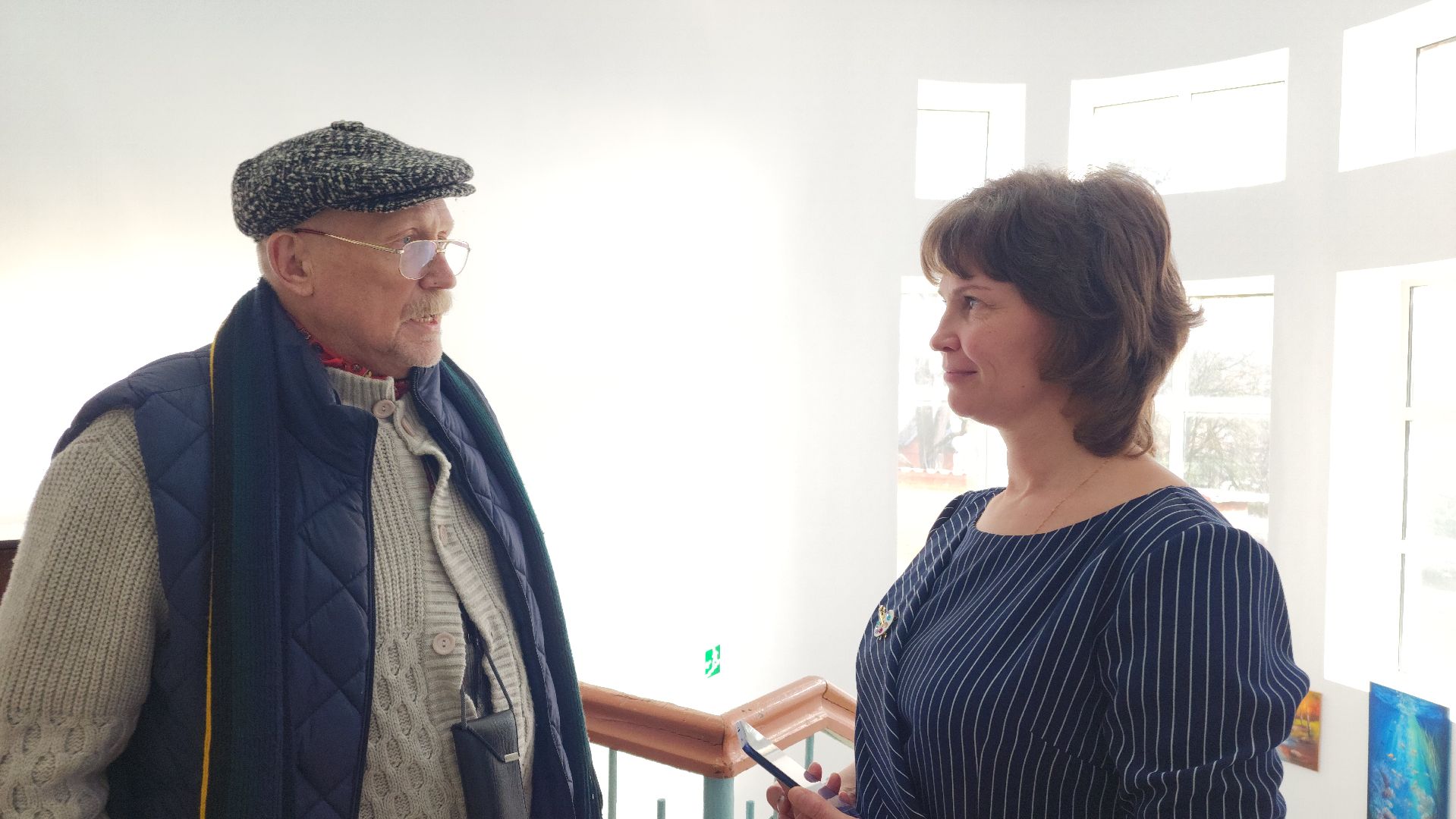 выставка картин, волоколамск, волоколамская библиотека, культура,