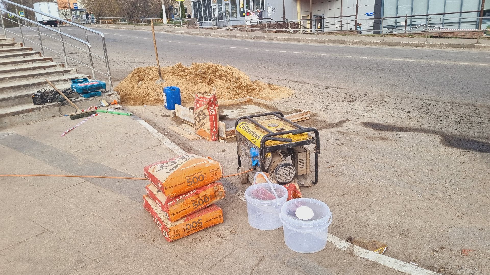 Подмосковье, Ивантеевка, субботник