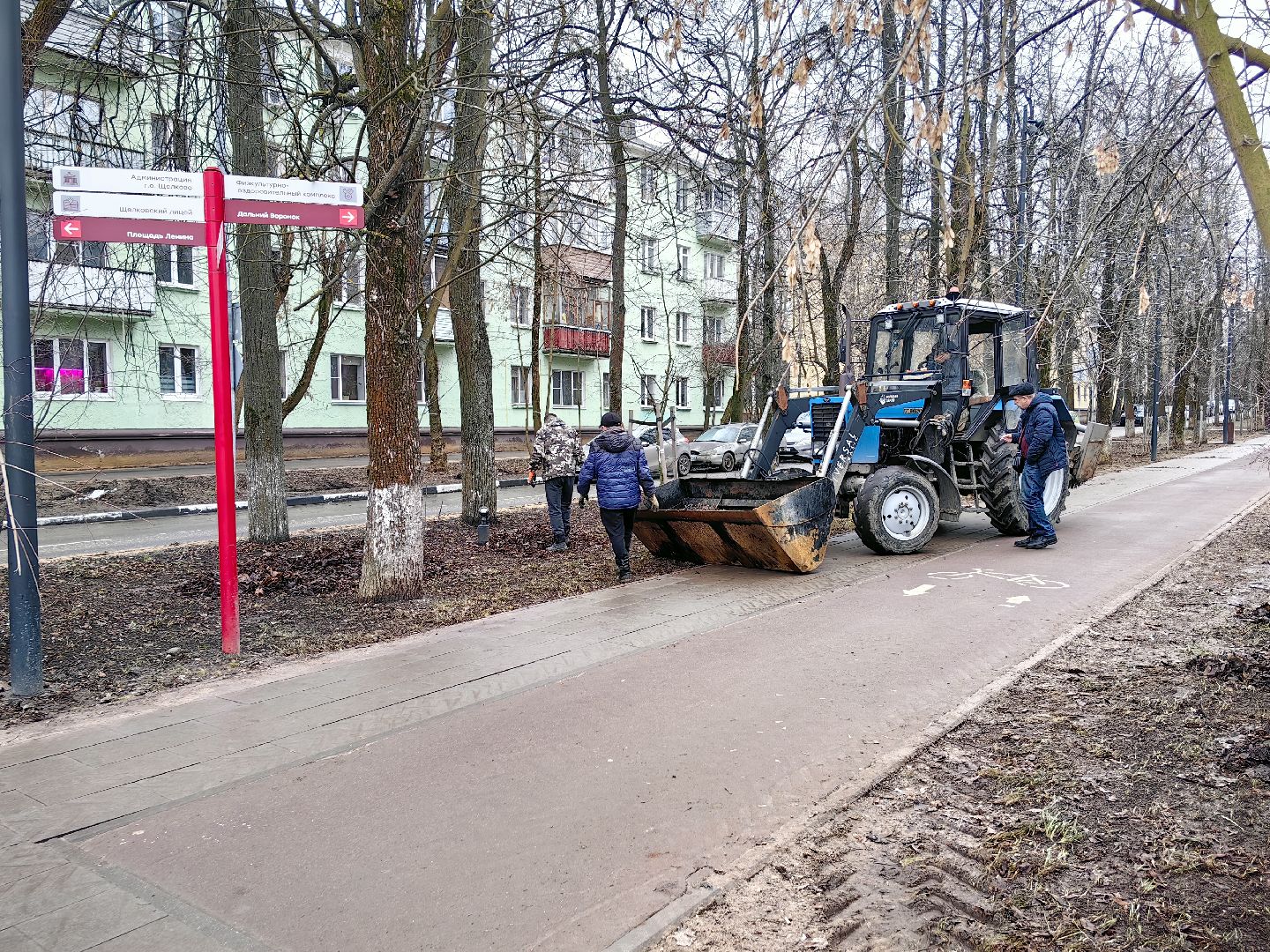 территория, уборка, дороги, листва, трактор, вертикалки,