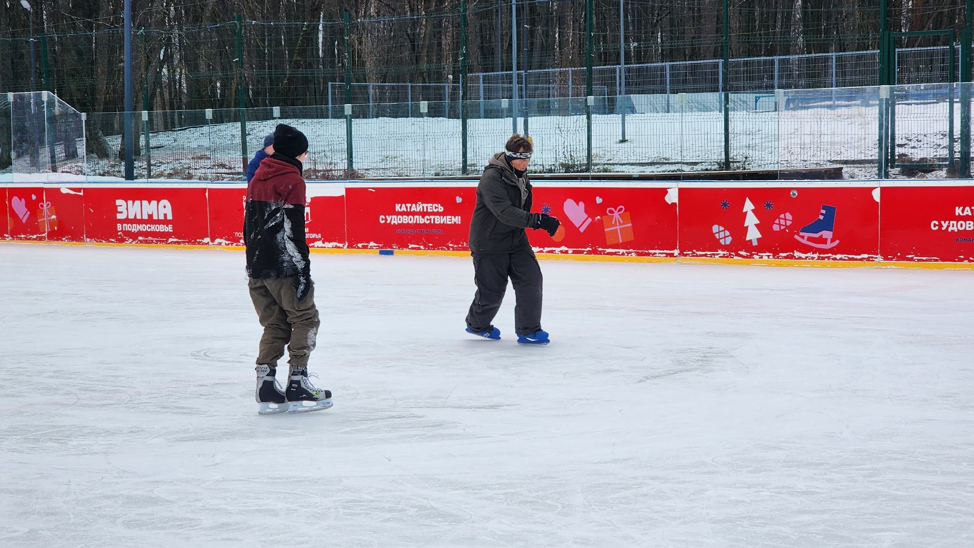 солнечногорск, вертикалки, зима в подмосковье, каток,
