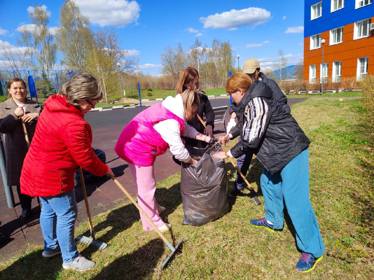 Подмосковье, Ивантеевка, образование, субботник