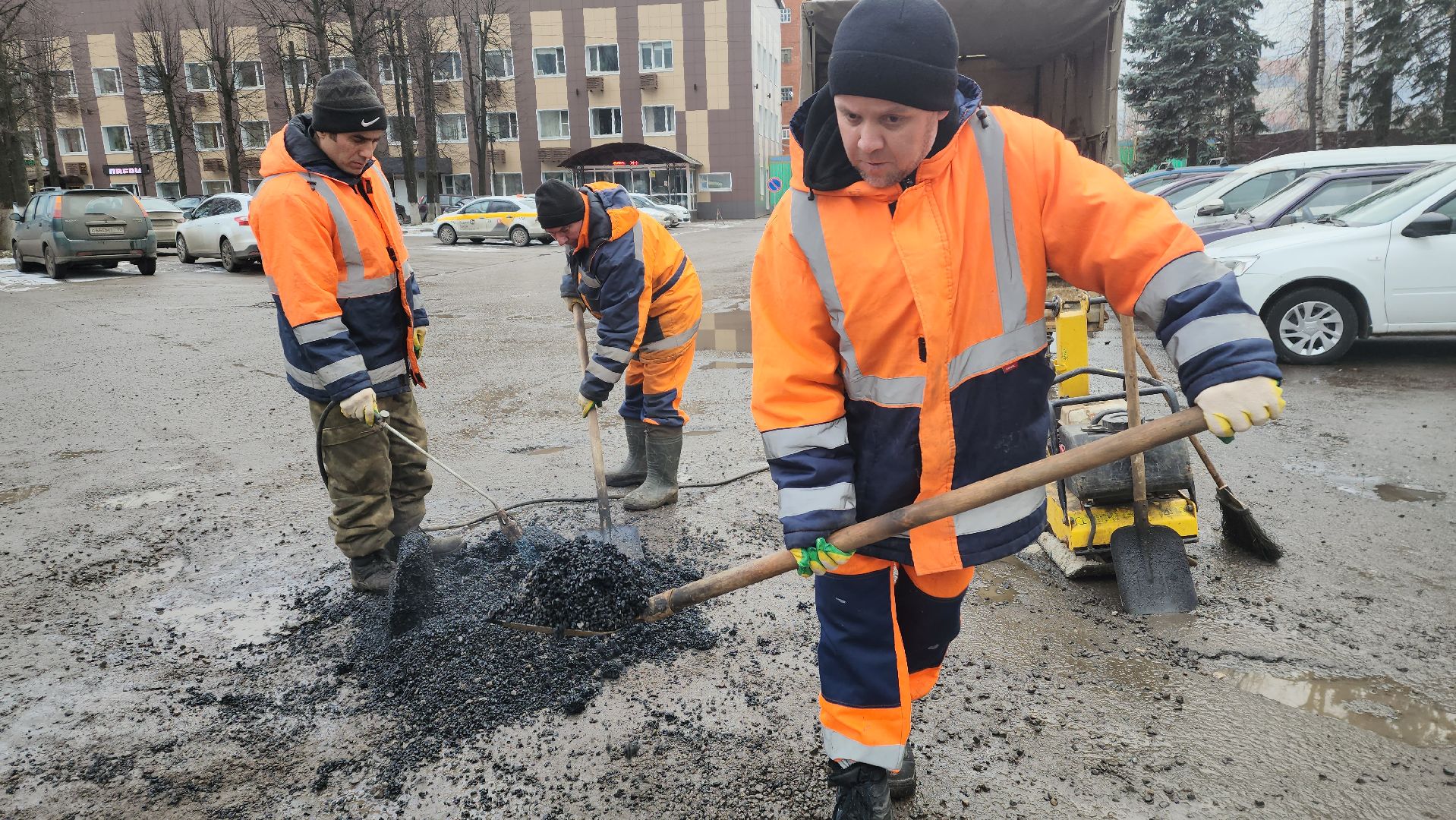 вертикалки, ивантеевка, ямочный ремонт, дорожное покрытие, асфальтирование, коммунальные службы,