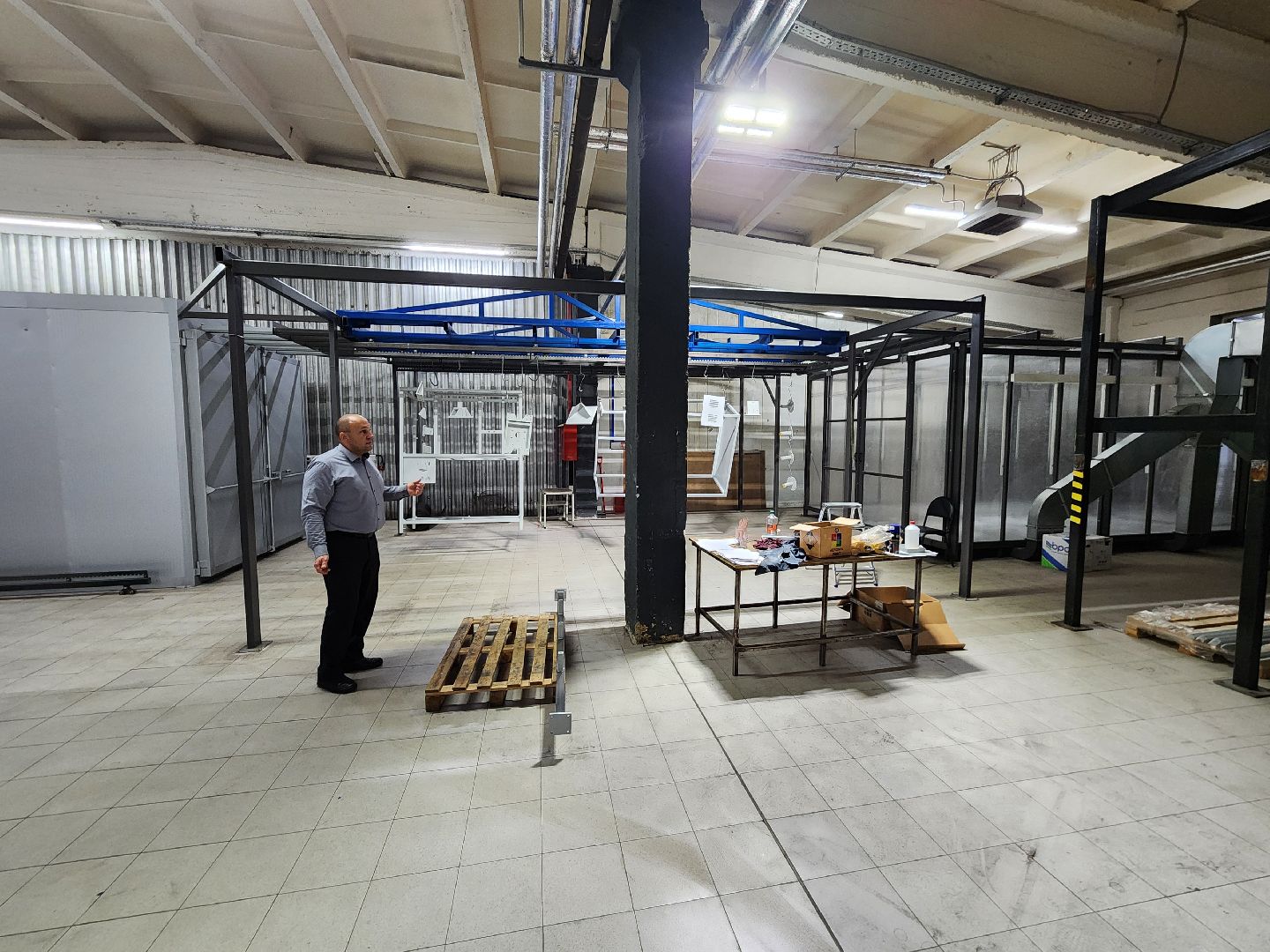 Чехов, лаборатория оборудования инновация, расширение производства, новое оборудование, модернизация, рост прибыли, покрасочная камера, вилочный погрузчик,