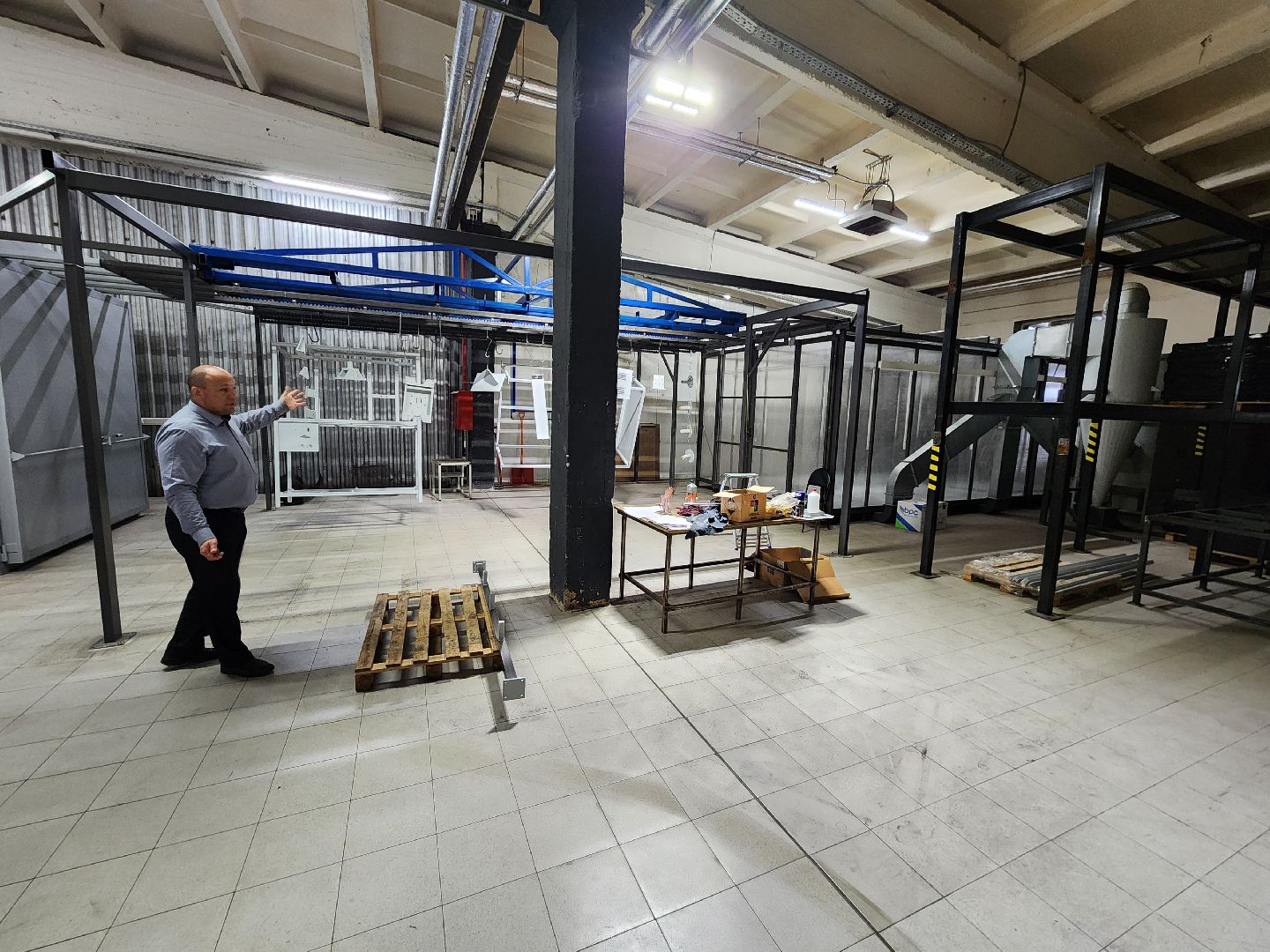 Чехов, лаборатория оборудования инновация, расширение производства, новое оборудование, модернизация, рост прибыли, покрасочная камера, вилочный погрузчик,