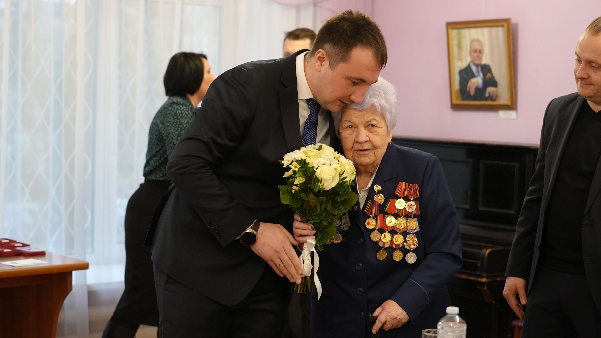 ветераны вов, медаль 80 лет победы, вертикалки,