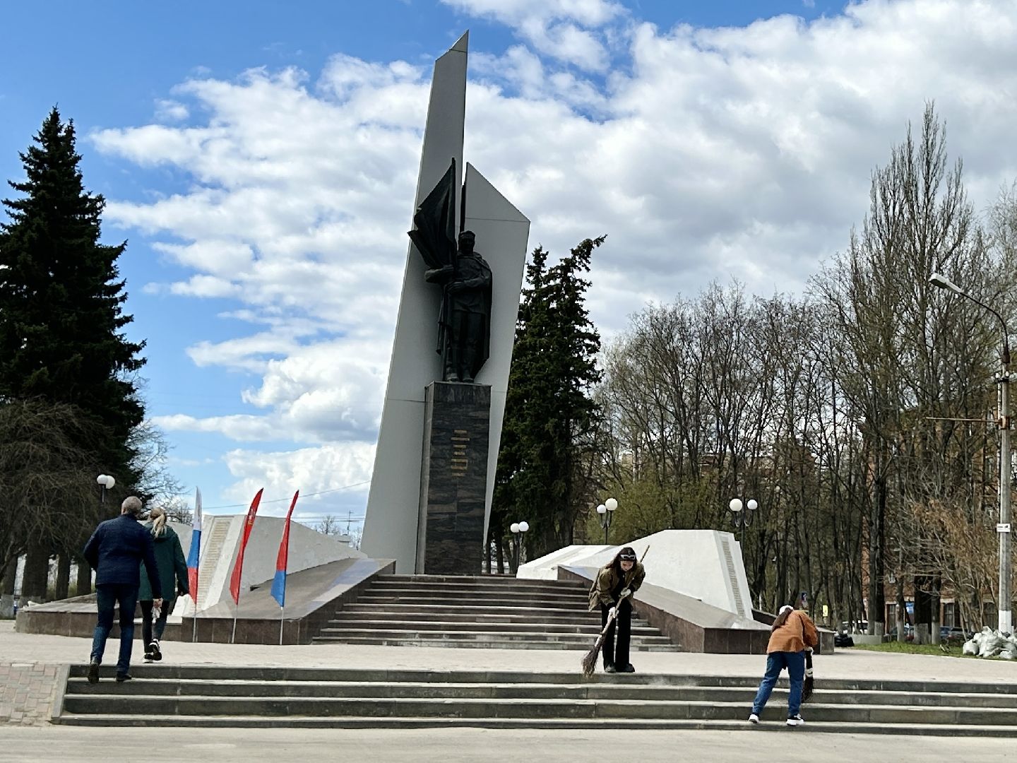 Субботник, благоустройство, Фрязино, библиотеки