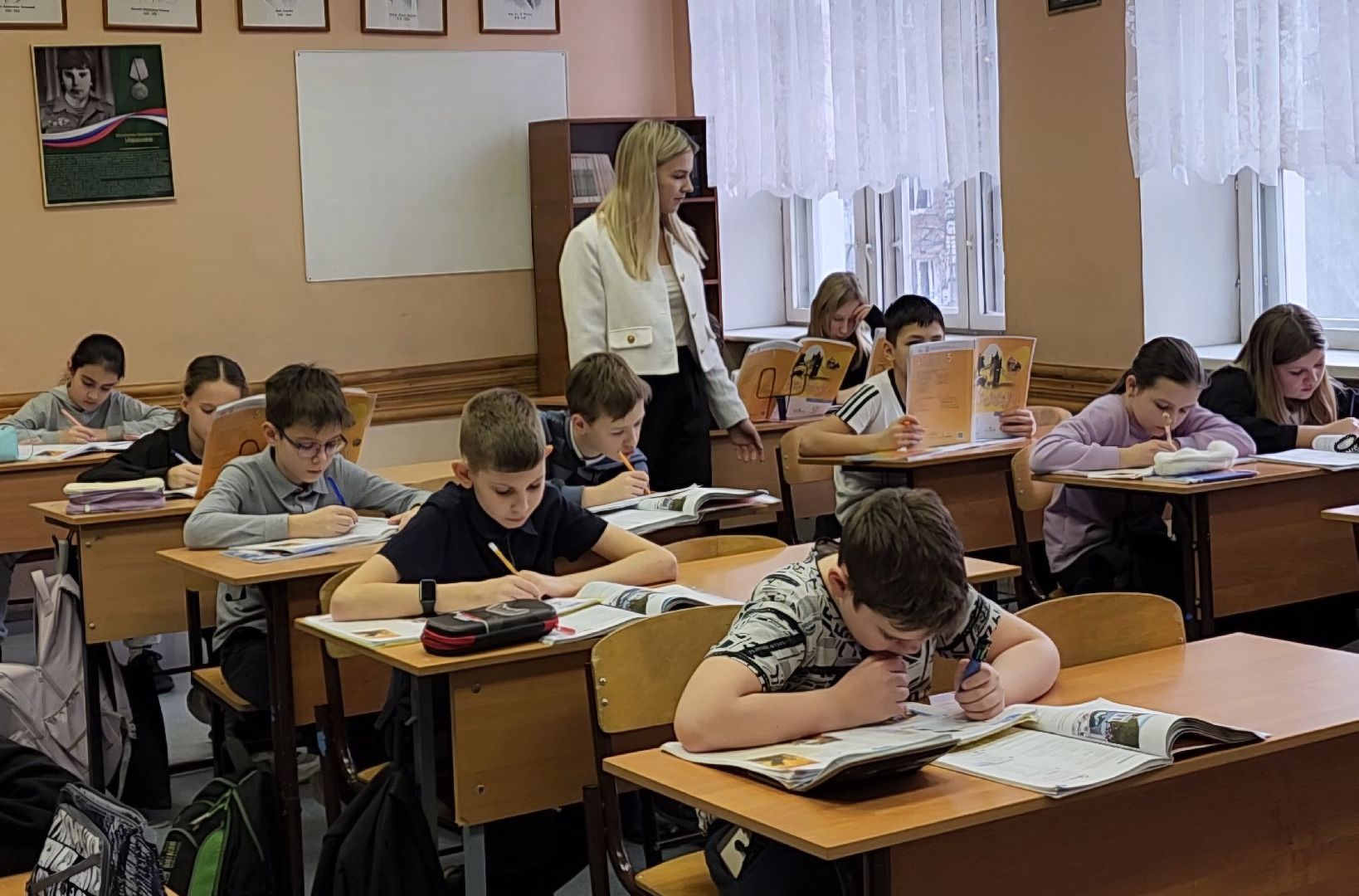 ногинск, школа, центр образования, молодой специалист, педагог, вертикалки,