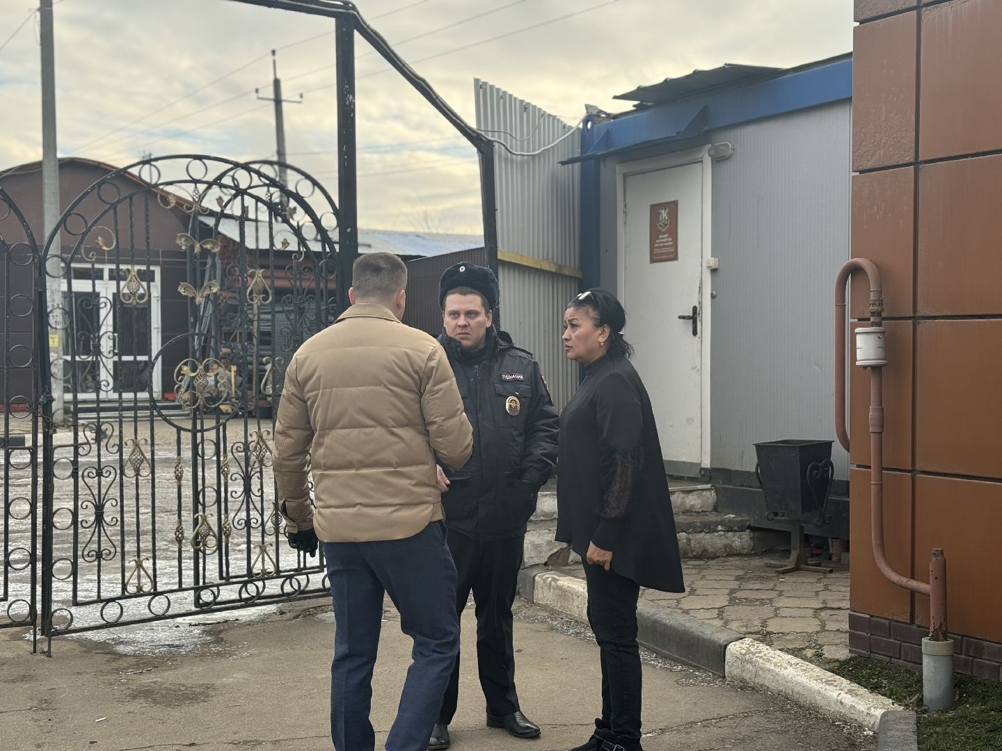 рейд по мигрантам, торговые объекты, полиция, ленинский городской округ,