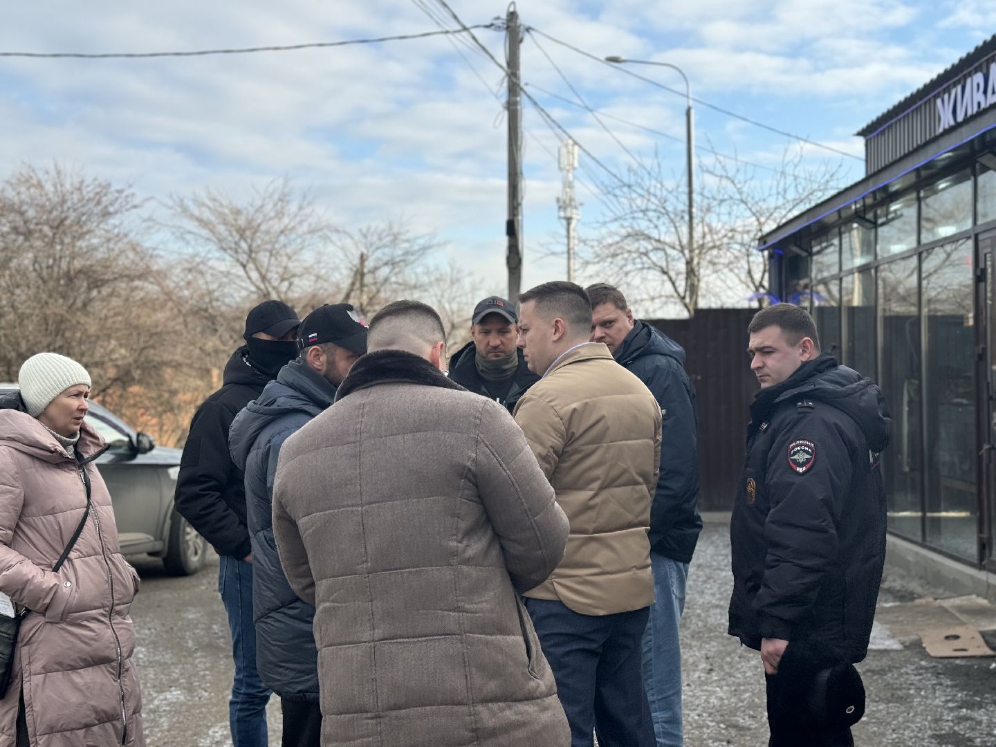 рейд по мигрантам, торговые объекты, полиция, ленинский городской округ,