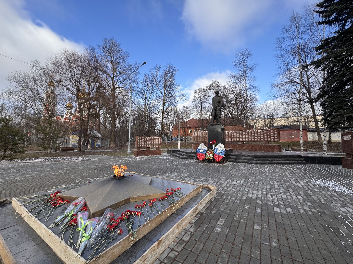 Одинцово, Памятники ВОВ, МЕмориальный комплекс в Одинцово, вертикалки,