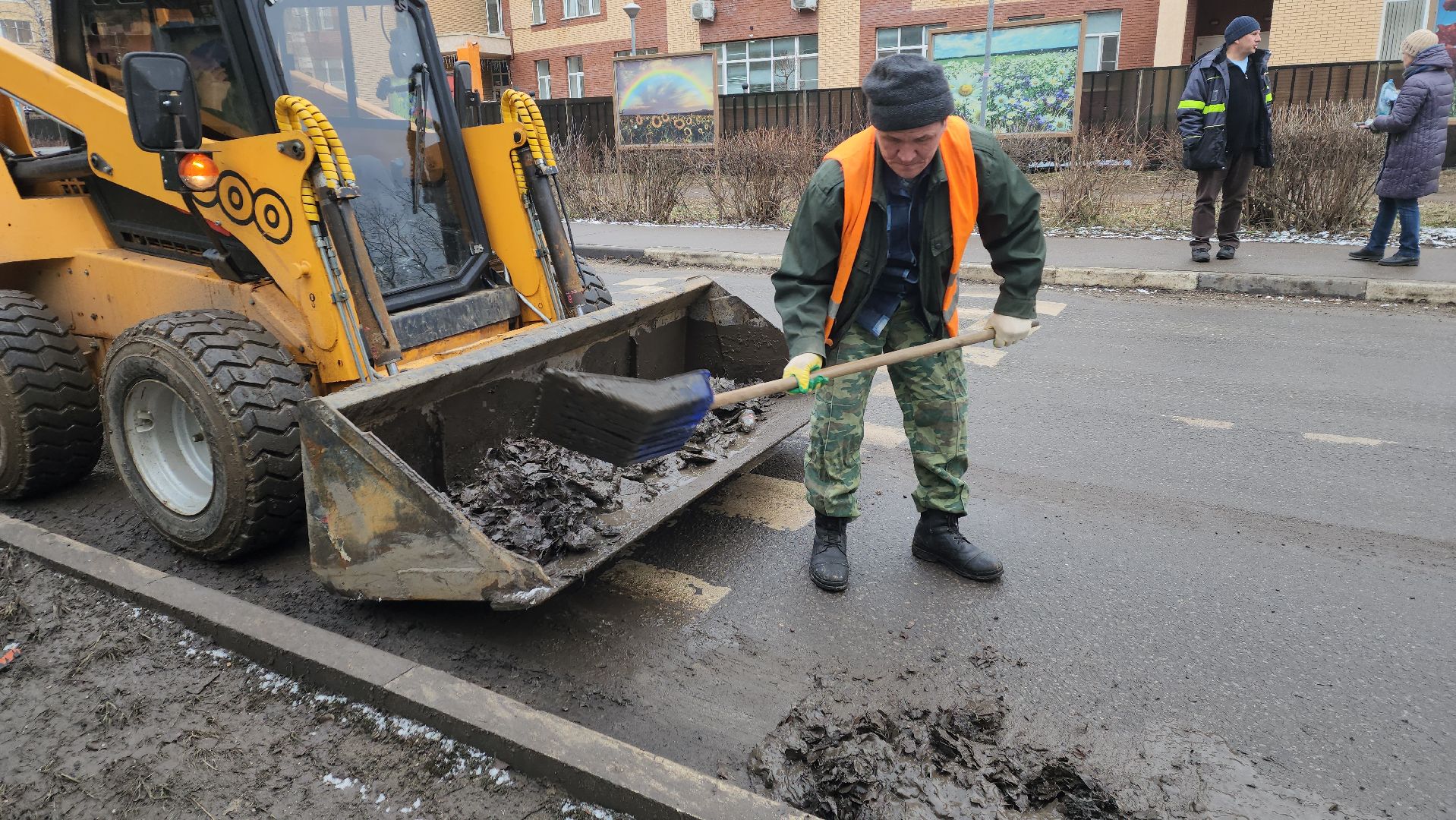 вертикалки, ивантеевка, уборка мусора, коммунальная служба, пушкинский, рабочие,