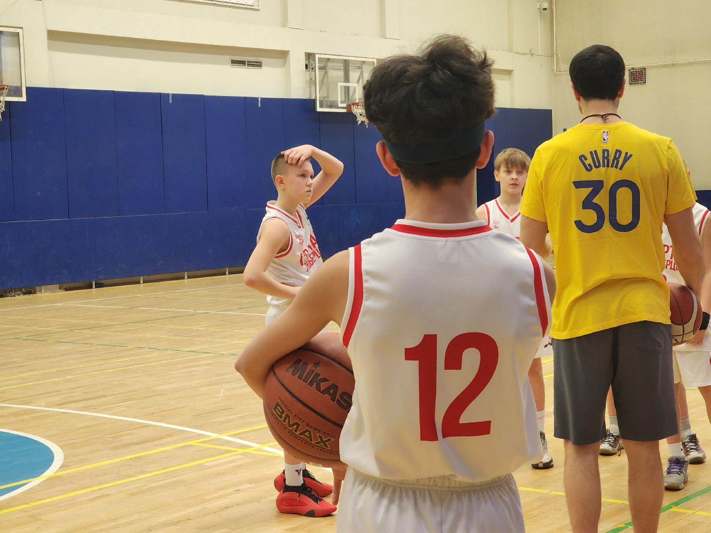 Баскетбол, Спортсмены, победители,