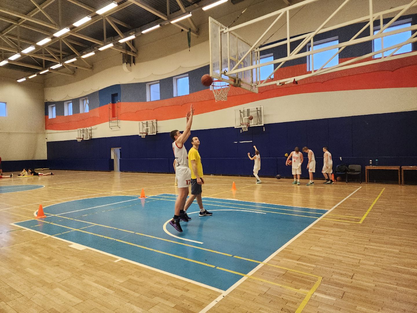 Баскетбол, Спортсмены, победители,