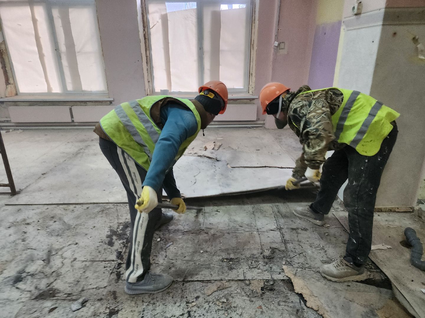 Чехов, улица Ильича, бывший детский сад 4, дошкольное отделение гимназии 4, капитальный ремонт, капремонт, реконструкция, демонтажные работы, полы стены потолки, обновление, госпрограмма московской области, вертикалки,