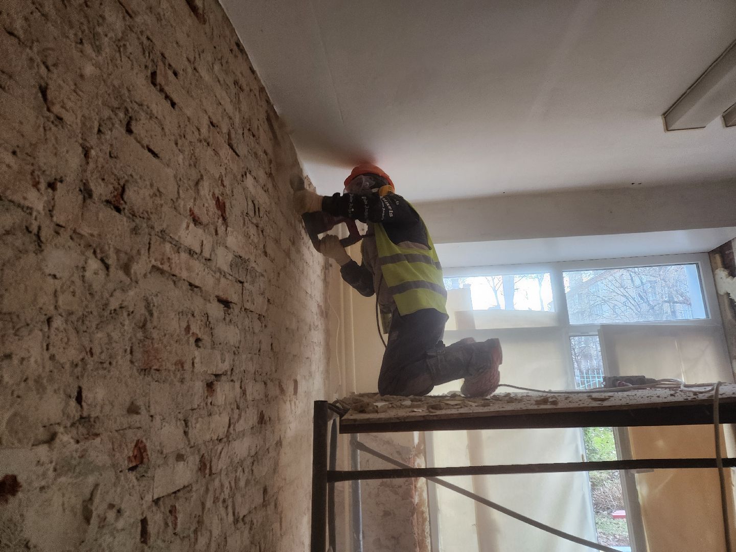 Чехов, улица Ильича, бывший детский сад 4, дошкольное отделение гимназии 4, капитальный ремонт, капремонт, реконструкция, демонтажные работы, полы стены потолки, обновление, госпрограмма московской области, вертикалки,