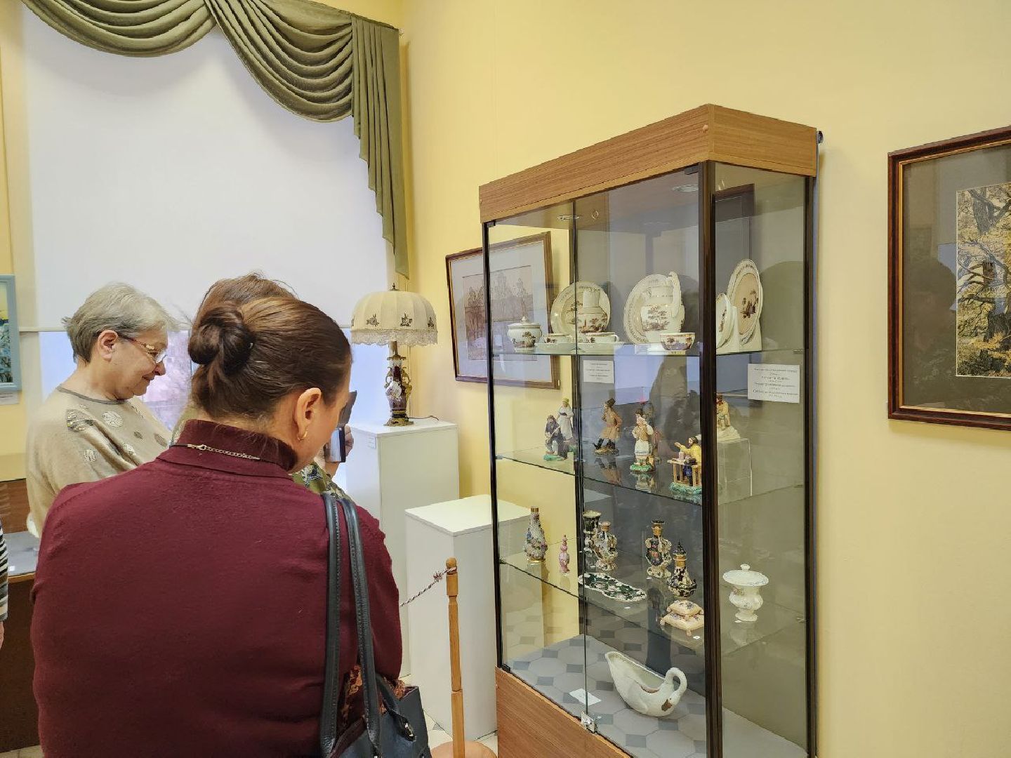 солнечногорск, выставка, фарфор, экспозиция, вертикалки,