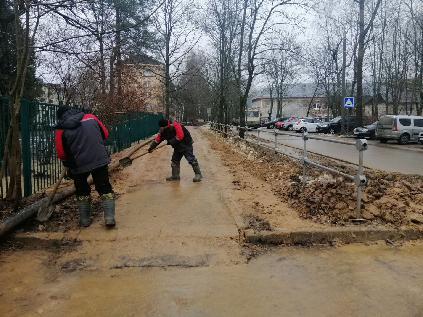 благоуйстройство, городской округ восход, уборка тротуара, пешеходная дорожка, вертикалки,