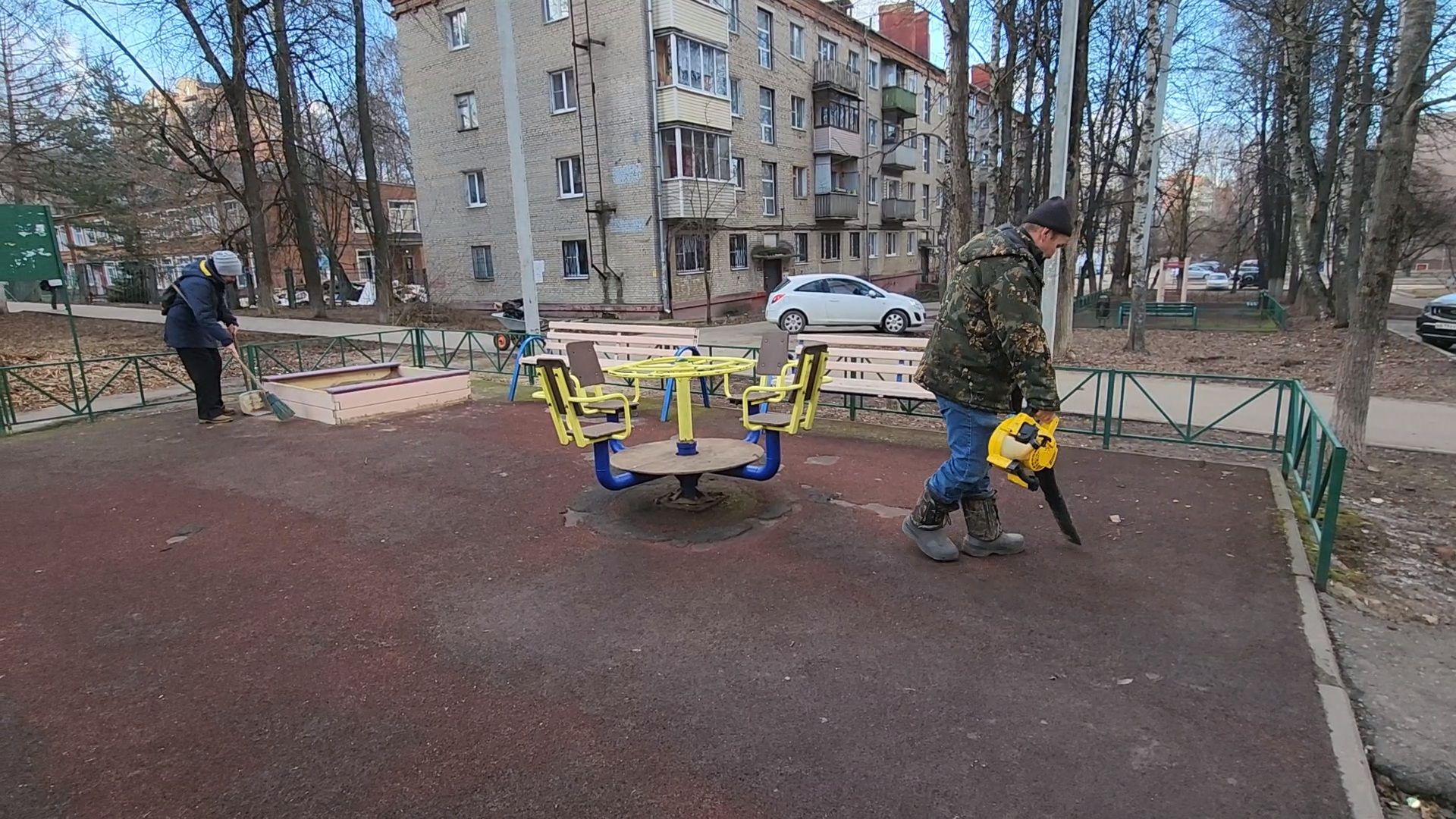 Чехов, улица Ильича, детская площадка, пешеходные дорожки, уборка, очистка, содержание, мбу чеховское благоустройство, вертикалки,