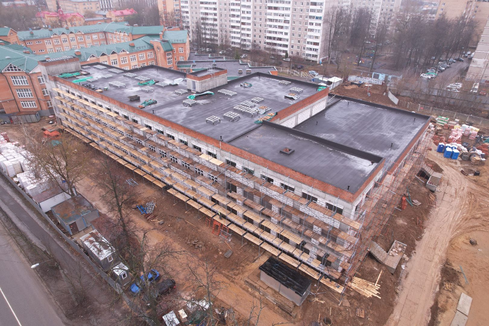 видео с коптера, чехов, школа,